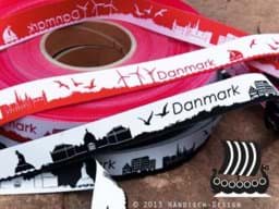 Zeige Details für 1m SKYLINE Webband - 16mm breit - DANMARK schwarz/weiß Bild von 1m SKYLINE Webband - 16mm breit - DANMARK schwarz/weiß