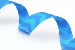 Zeige Details für 3m Rolle Webband Design by farbenmix, 12mm breit, Chevron blau *NEU* Bild von 3m Rolle Webband Design by farbenmix, 12mm breit, Chevron blau *NEU*