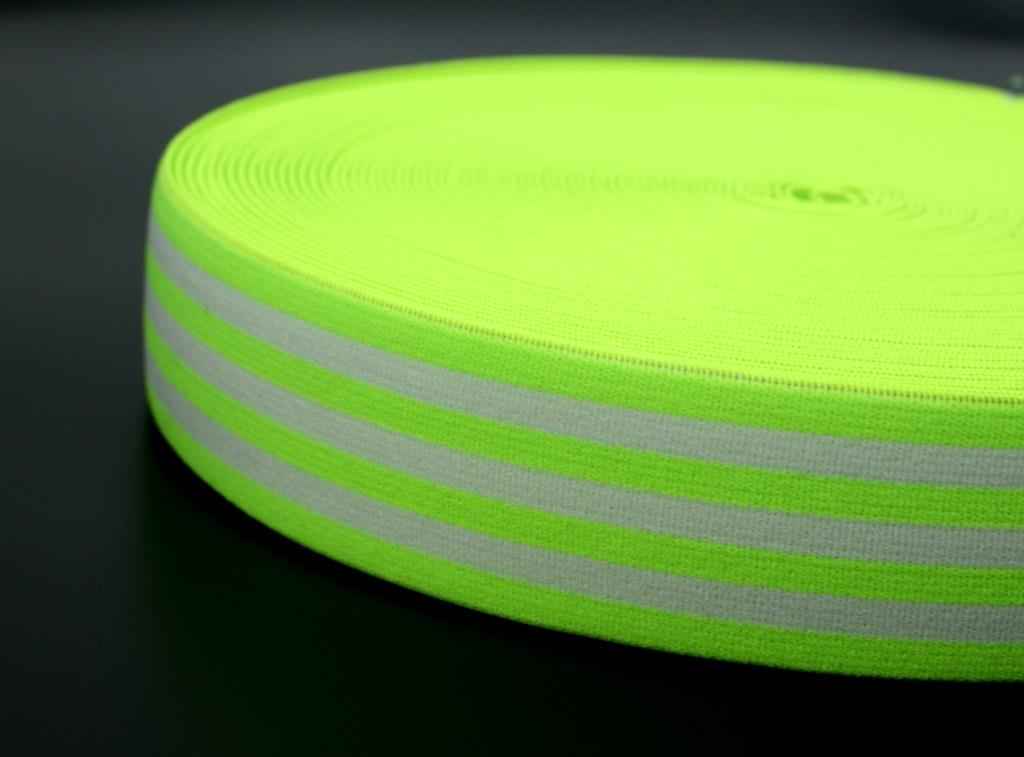 Bild von Gummiband gestreift - 40mm breit - Farbe: neongrün / weiß - 3m Rolle