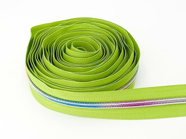 5m Reißverschluss, 5mm Schiene, Farbe: Apfelgrün mit bunter Spirale